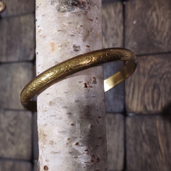 Jewelry - Women's Gold Bracelet